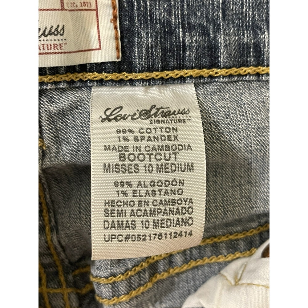 Signature by Levi Strauss Women's Bootcut Jeans in Faded Blue-Grey - Picture 3 of 4